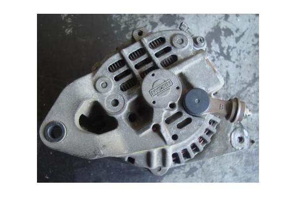 Recambio de alternador para nissan bluebird berlina (t12/72)(1986) 2.0 i referencia OEM IAM 23100D4415 A2T48292 
