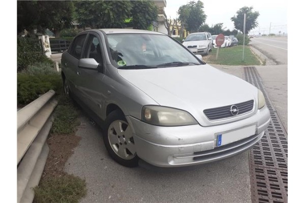 opel astra g berlina (1998) del año 