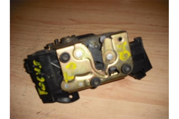 Recambio de cierre electromagnetico trasero derecho para ford focus (daw, dbw) 1.8 tdci referencia OEM IAM 2S4AA26412BB  