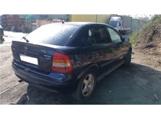 opel astra g berlina del año 2000