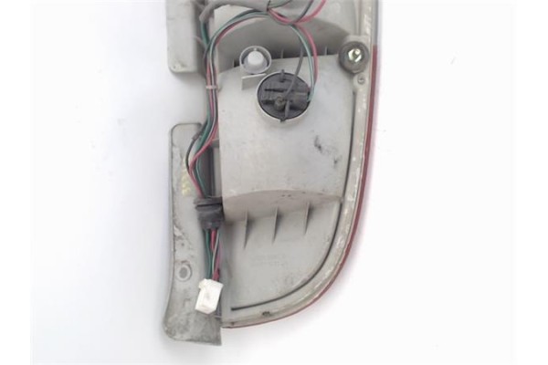 Recambio de piloto trasero izquierdo para hyundai accent (lc) referencia OEM IAM 92401051LH  