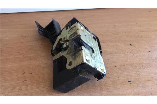 Recambio de cierre electromagnetico delantero derecho para renault clio ii fase i (b/cb0) 1.2 rt clima (b/cboa/f) referencia OEM