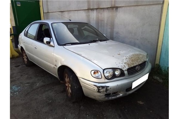 toyota corolla (e11)(2000) del año 