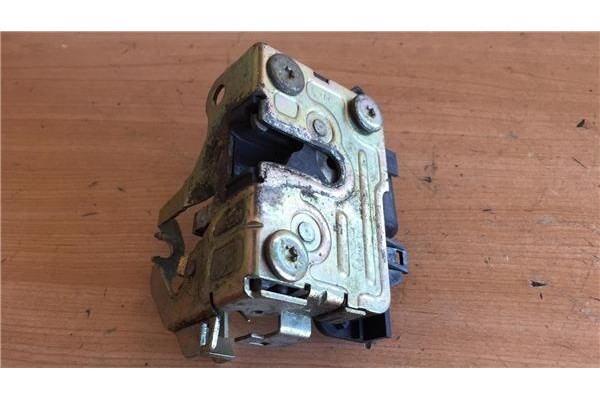 Recambio de cierre electromagnetico delantero izquierdo para renault clio ii fase i (b/cb0) 1.2 rt clima (b/cboa/f) referencia O