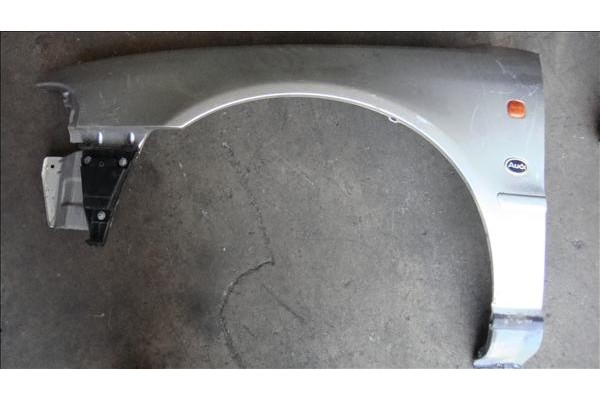 Recambio de aleta delantero izquierda para audi a4 berlina (b5) 1.6 referencia OEM IAM   