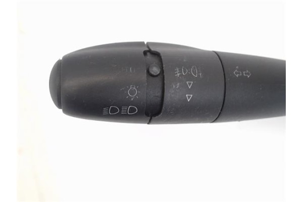 Recambio de mando intermitencia para citroen c4 berlina 1.4 16v referencia OEM IAM 96656018XT  