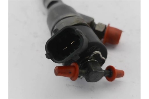 Recambio de inyector para hyundai trajet (fo) 2.0 crdi gls referencia OEM IAM 3380027010 0445110064 