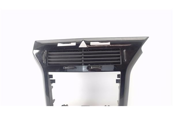 Recambio de embellecedor consola central para opel astra h gtc 1.9 cdti referencia OEM IAM 7209173 13141091 