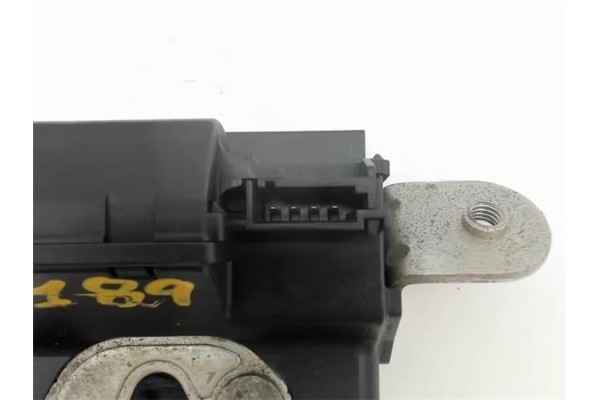 Recambio de cerradura porton para opel corsa d 1.3 cdti referencia OEM IAM 55701971  