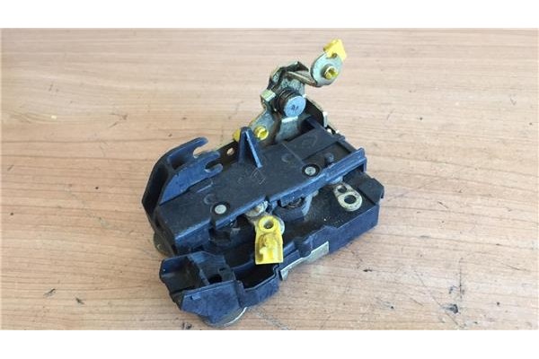 Recambio de cierre electromagnetico delantero izquierdo para renault clio i fase i / ii (b/c57) 1.2 alize referencia OEM IAM   