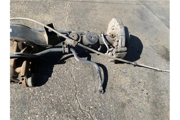 Recambio de puente trasero para kia sorento (bl) 2.5 crdi referencia OEM IAM 53210-3E300  