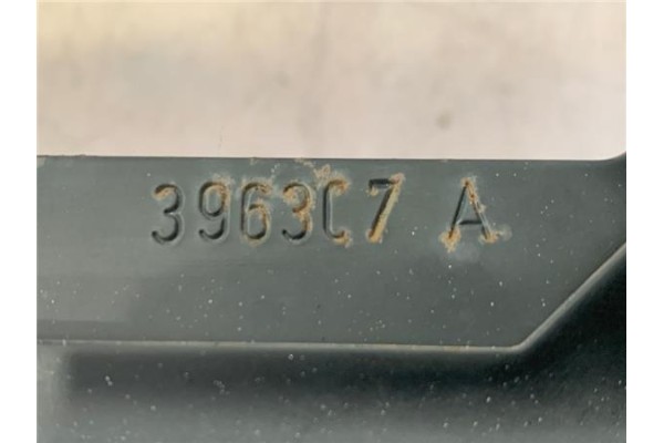 Recambio de refuerzo paragolpes para citroen c3 1.1 i referencia OEM IAM 396307A  