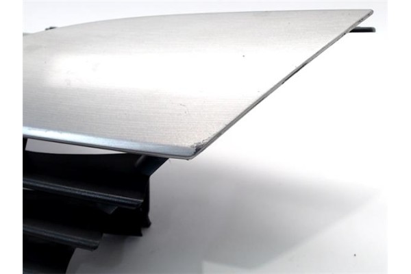 Recambio de rejilla capo para renault laguna ii (bg0) referencia OEM IAM   