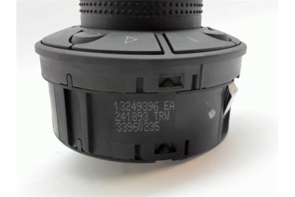 Recambio de mando de luces para opel corsa d 1.3 cdti referencia OEM IAM 33960235 13249396 