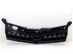 Recambio de rejilla capo para opel astra h berlina referencia OEM IAM 13108463  
