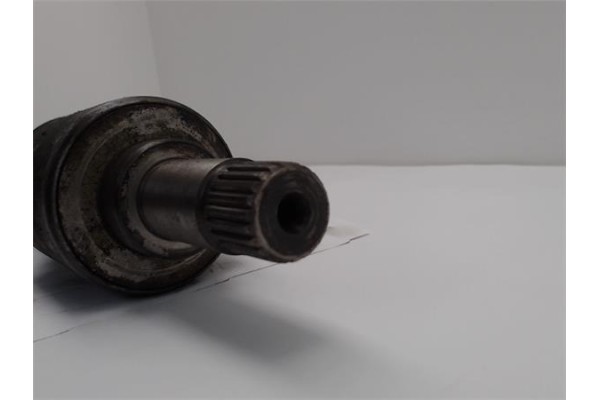 Recambio de palier delantero derecho para citroen saxo 1.5 d sx referencia OEM IAM   