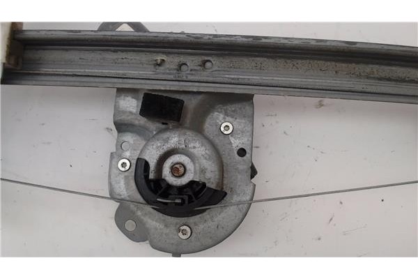 Recambio de mecanismo elevalunas delantero derecho para toyota aygo (kgb/wnb) 1.0 básico referencia OEM IAM 698100H010  