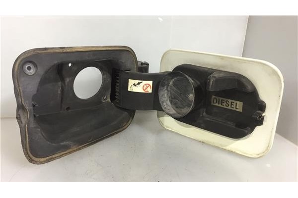 Recambio de tapa exterior combustible para renault megane ii (bm0/1_, cm0/1_) 1.9 dci (bm0g, cm0g) referencia OEM IAM 8200073451