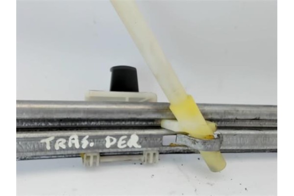 Recambio de mecanismo elevalunas trasero derecho para renault laguna ii (bg0) referencia OEM IAM 8200000558 LTRN124R 