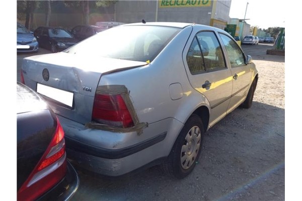 volkswagen bora berlina (1j2) del año 1999