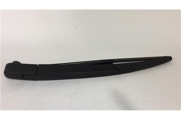 Recambio de brazo limpiaparabrisas trasero para peugeot 2008 1.6 hdi referencia OEM IAM 800010557  