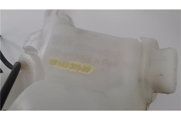 Recambio de deposito limpiaparabrisas para peugeot 207 1.4 16v referencia OEM IAM 6Q0955453P  