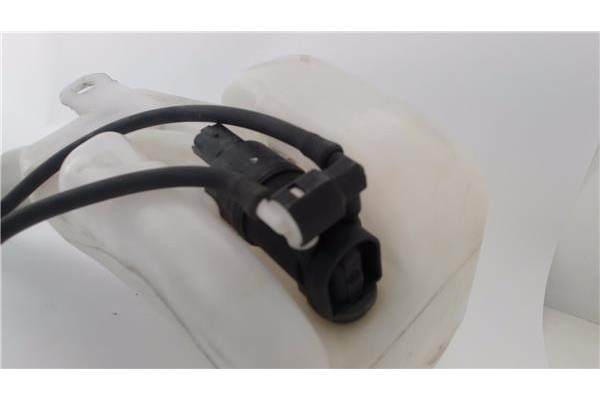 Recambio de deposito limpiaparabrisas para peugeot 207 1.4 16v referencia OEM IAM 6Q0955453P  