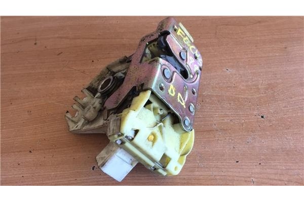 Recambio de cierre electromagnetico delantero derecho para ford focus berlina (cak) 1.8 ghia referencia OEM IAM A21812CE CLXS41 