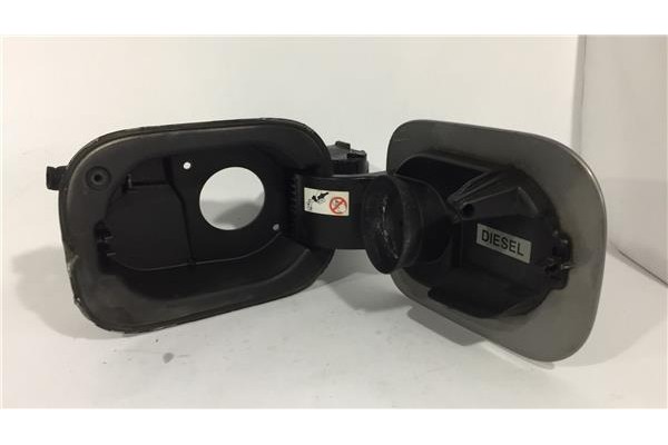 Recambio de tapa exterior combustible para renault megane ii sedán (lm0/1_) 1.5 dci referencia OEM IAM 8200142095 8200142096 