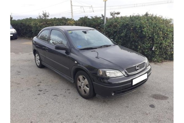 opel astra g berlina del año 2002