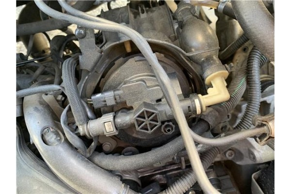 Recambio de soporte filtro gasoil para peugeot expert furgón 2.0 furgón l1h1 referencia OEM IAM 1103T3  