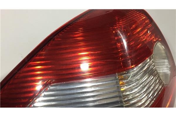 Recambio de piloto trasero izquierdo para renault megane ii sedán (lm0/1_) 1.5 dci referencia OEM IAM 8200142682  