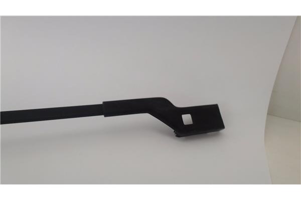 Recambio de brazo limpiaparabrisas delantero izquierdo para citroen jumper furgón 2.2 hdi 120 referencia OEM IAM 6429CG  