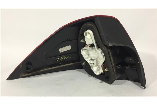 Recambio de piloto trasero derecho para renault megane ii sedán (lm0/1_) 1.5 dci referencia OEM IAM 8200142681  