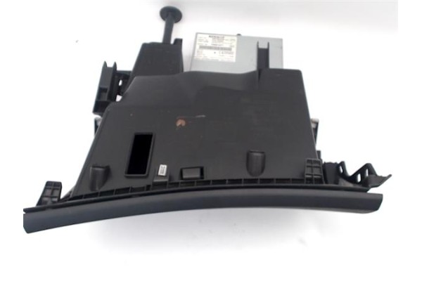 Recambio de guantera salpicadero para renault laguna iii berlina 2.0 dci (bt01, bt0e, bt0k) referencia OEM IAM 685000046R  