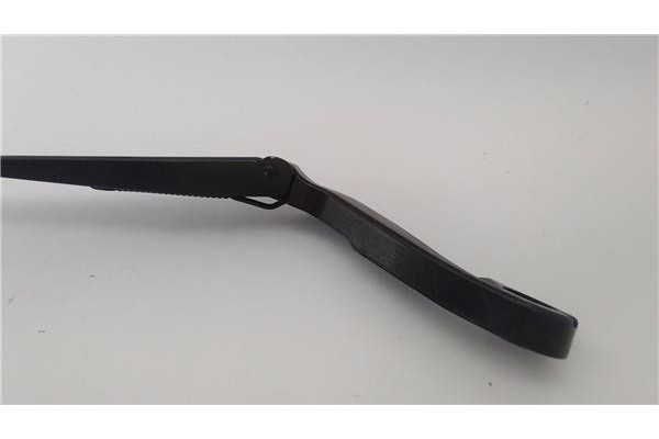 Recambio de brazo limpiaparabrisas delantero derecho para citroen jumper furgón 2.2 hdi 120 referencia OEM IAM 6429CH  