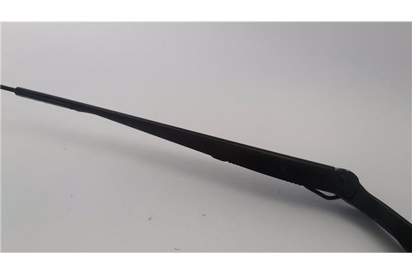 Recambio de brazo limpiaparabrisas delantero derecho para citroen jumper furgón 2.2 hdi 120 referencia OEM IAM 6429CH  