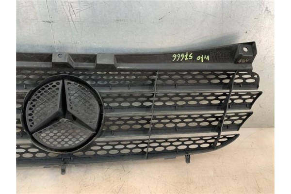 Recambio de rejilla paragolpes delantero para mercedes-benz vito / mixto furgón (w639) 115 cdi referencia OEM IAM A6398800185  