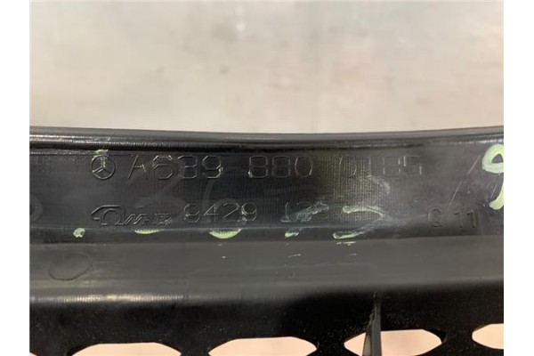 Recambio de rejilla paragolpes delantero para mercedes-benz vito / mixto furgón (w639) 115 cdi referencia OEM IAM A6398800185  