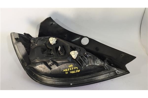 Recambio de piloto trasero derecho para opel astra h berlina 1.7 cdti referencia OEM IAM 24451837 00865302 