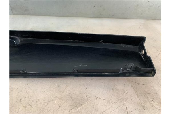 Recambio de aleron trasero para smart fortwo coupe 0.8 fortwo coupe cdi (33kw) (451.300) referencia OEM IAM A4517930288  