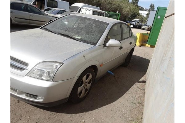 opel vectra c berlina del año 2002