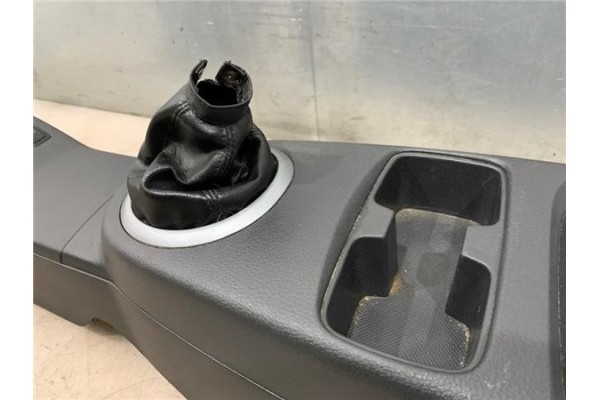 Recambio de embellecedor consola central para fiat sedici (189) 1.9 jtd 8v 120 emotion referencia OEM IAM 71743243  