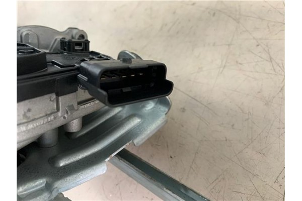 Recambio de motor limpiaparabrisas delantero para kia ceed (jd) 1.0 drive referencia OEM IAM 98100-J7000  