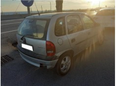 opel corsa b del año 2000