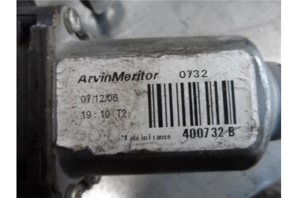 Recambio de mecanismo elevalunas delantero derecho para renault clio ii fase i (b/cb0) 1.5 dci (b/cb07) referencia OEM IAM 77012