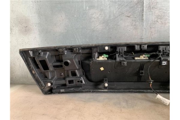 Recambio de moldura porton trasero para citroen c4 picasso 2.0 hdi referencia OEM IAM 8742N6  