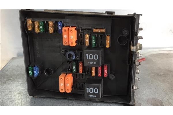 Recambio de caja fusibles/rele para volkswagen caddy (2k)(02.2004 ) 2.0 furg. [2,0 ltr. - 51 kw sdi] referencia OEM IAM 1K093712