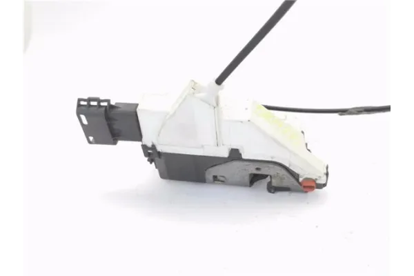 Recambio de cierre electromagnetico trasero derecho para citroen berlingo furgón 1.6 hdi 90 referencia OEM IAM 828423  