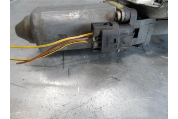 Recambio de mecanismo elevalunas delantero derecho para bmw serie 3 compacto (e36) 1.7 318tds referencia OEM IAM 67628360978 113